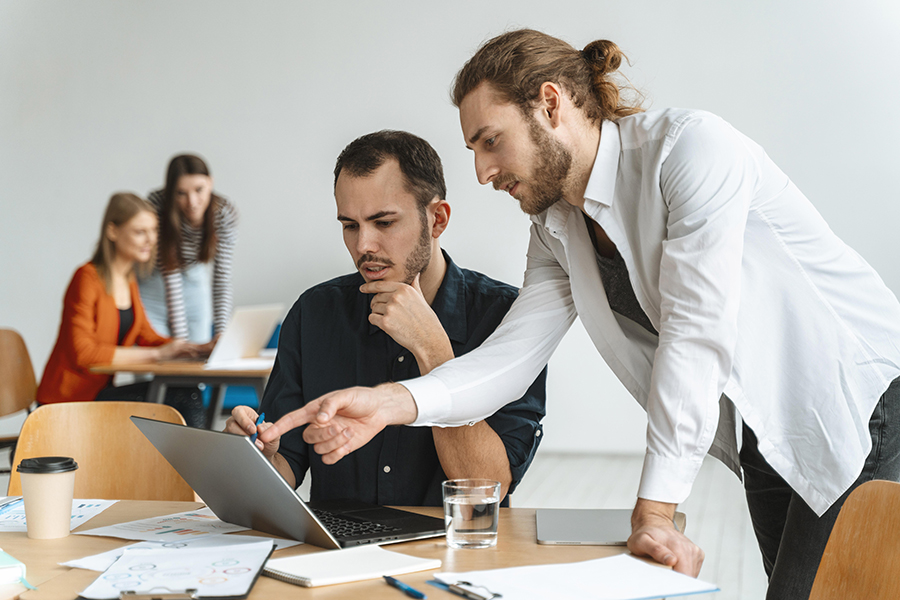 پاسخ به سوال درباره مدیریت تعارض
