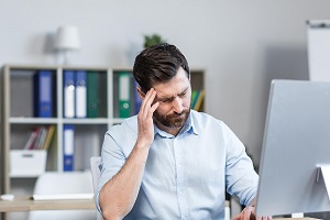 تأثیر محیط کاری بر رضایت شغلی و سلامت روان کارکنان