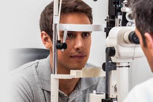 راهنمای جامع شغل اپتومتریست؛ هرآنچه باید بدانید